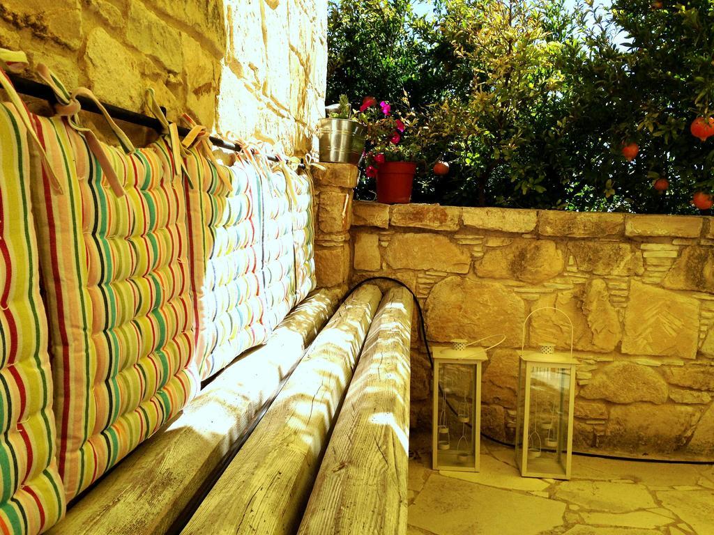 Lofou Traditional Stone House Exterior foto