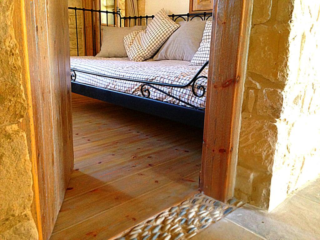 Lofou Traditional Stone House Exterior foto