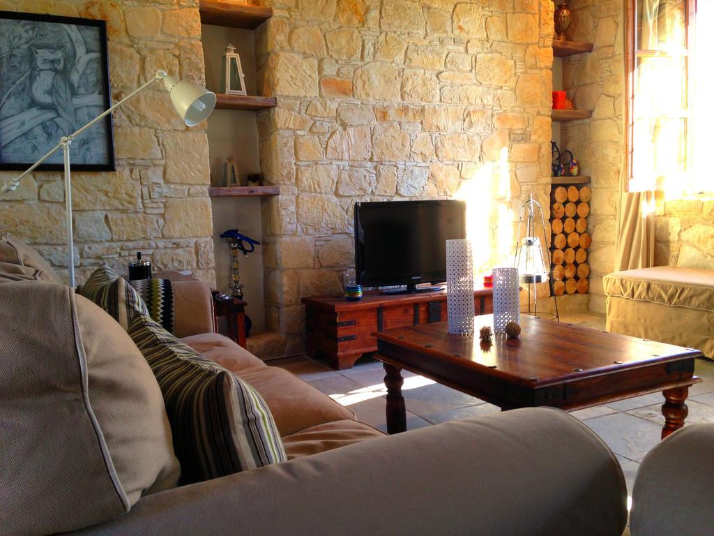 Lofou Traditional Stone House Exterior foto