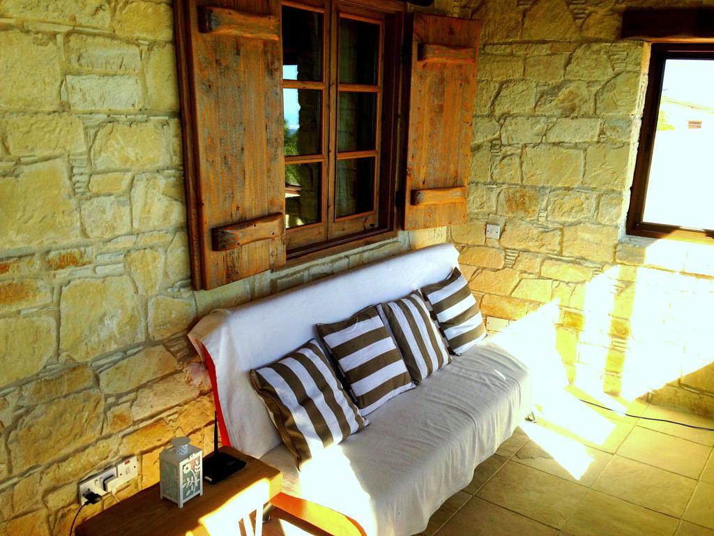 Lofou Traditional Stone House Exterior foto