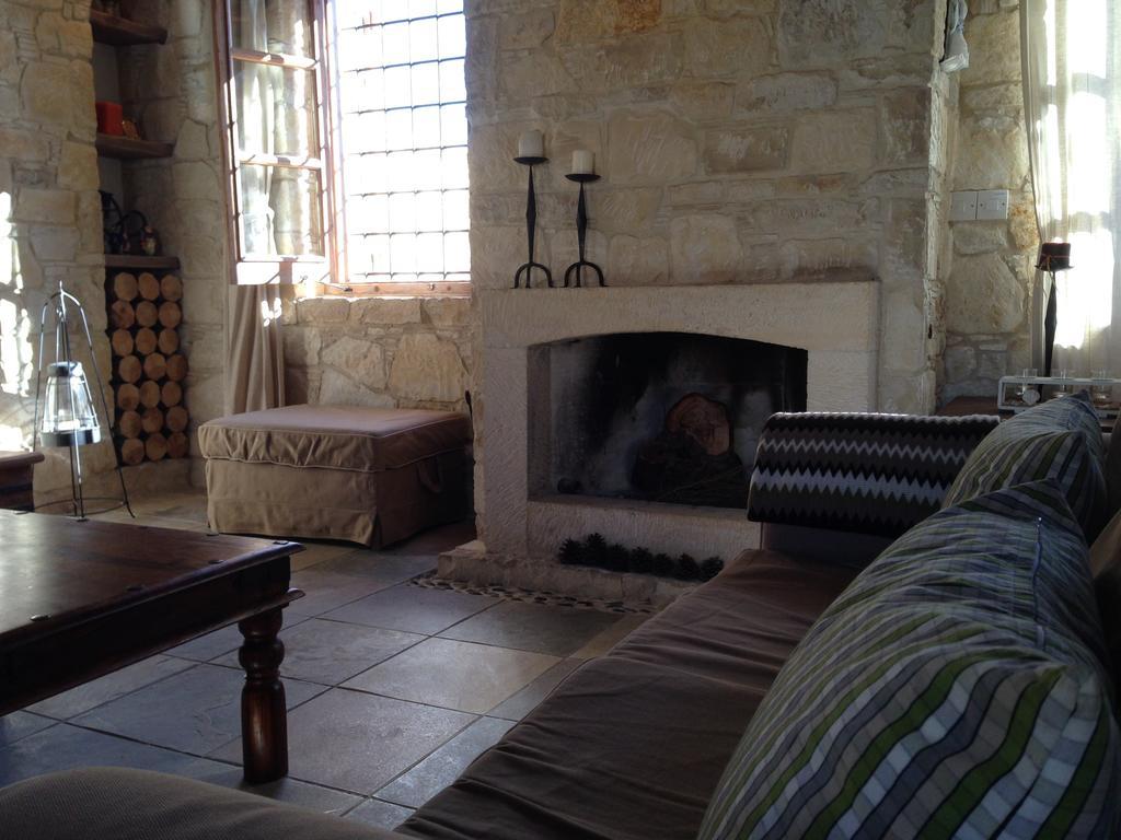 Lofou Traditional Stone House Zimmer foto