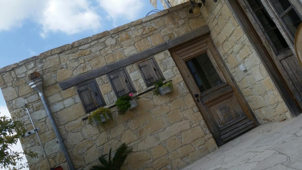 Lofou Traditional Stone House Exterior foto